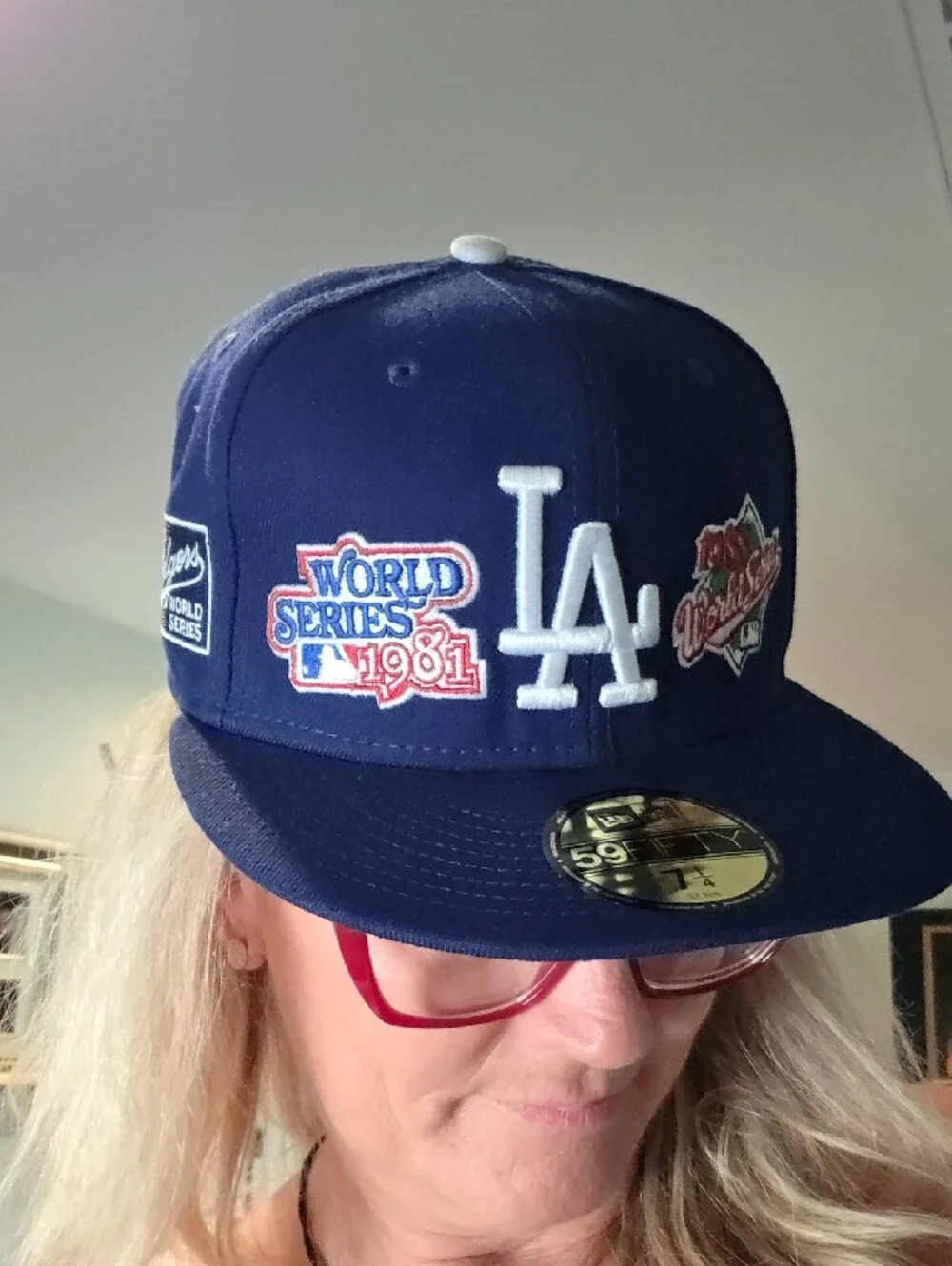 STUNNING NEW ERA 7 1/4 RARE DODGERS WORLD SERIES CHAMPIONS CAP